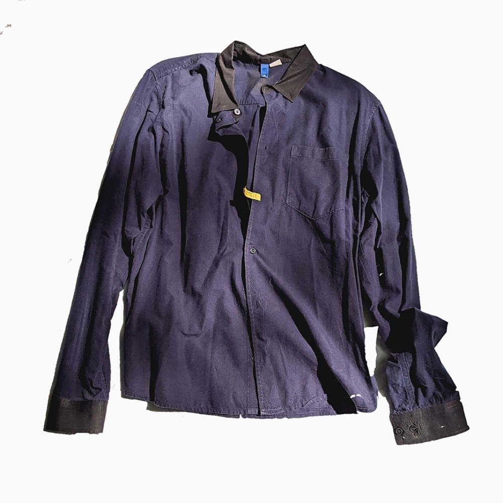 H&M Divided shirt, dark blue, contrasting black collar and cuffs. Mens Large.